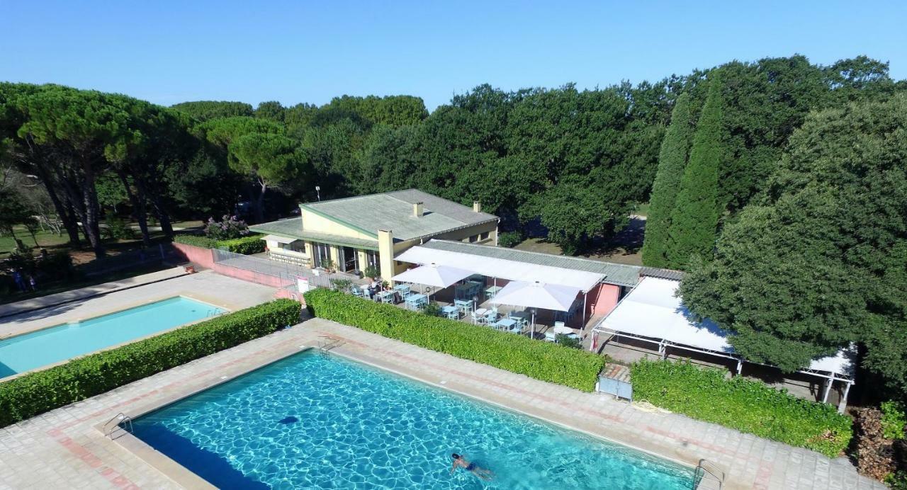 Domaine Le Moulin Neuf Saint-Quentin-la-Poterie Exterior foto